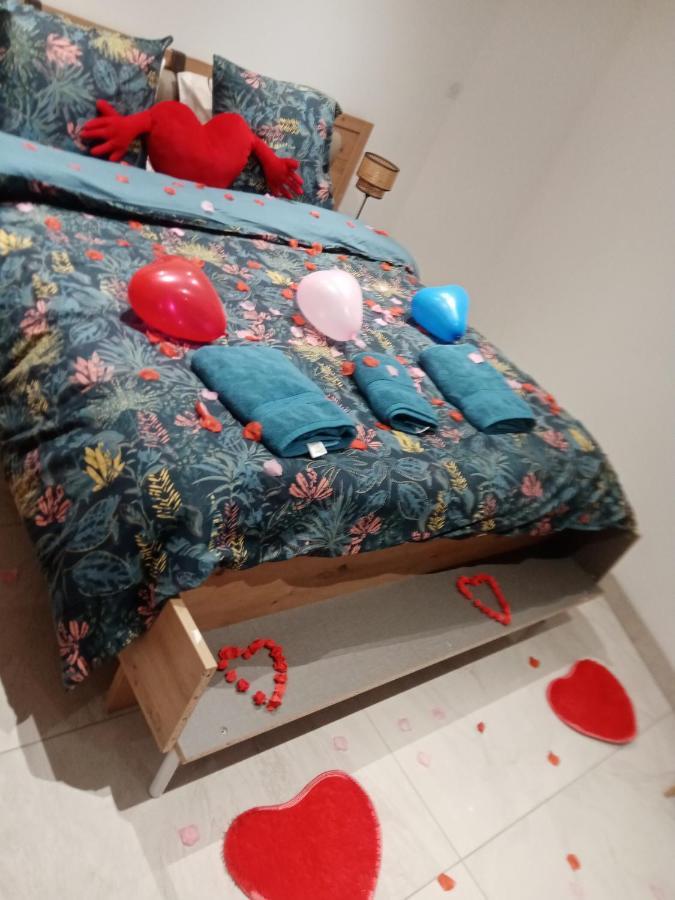 Jolie Maison, Balneo Lumino Therapie Et Terrasse Colmar Rom bilde